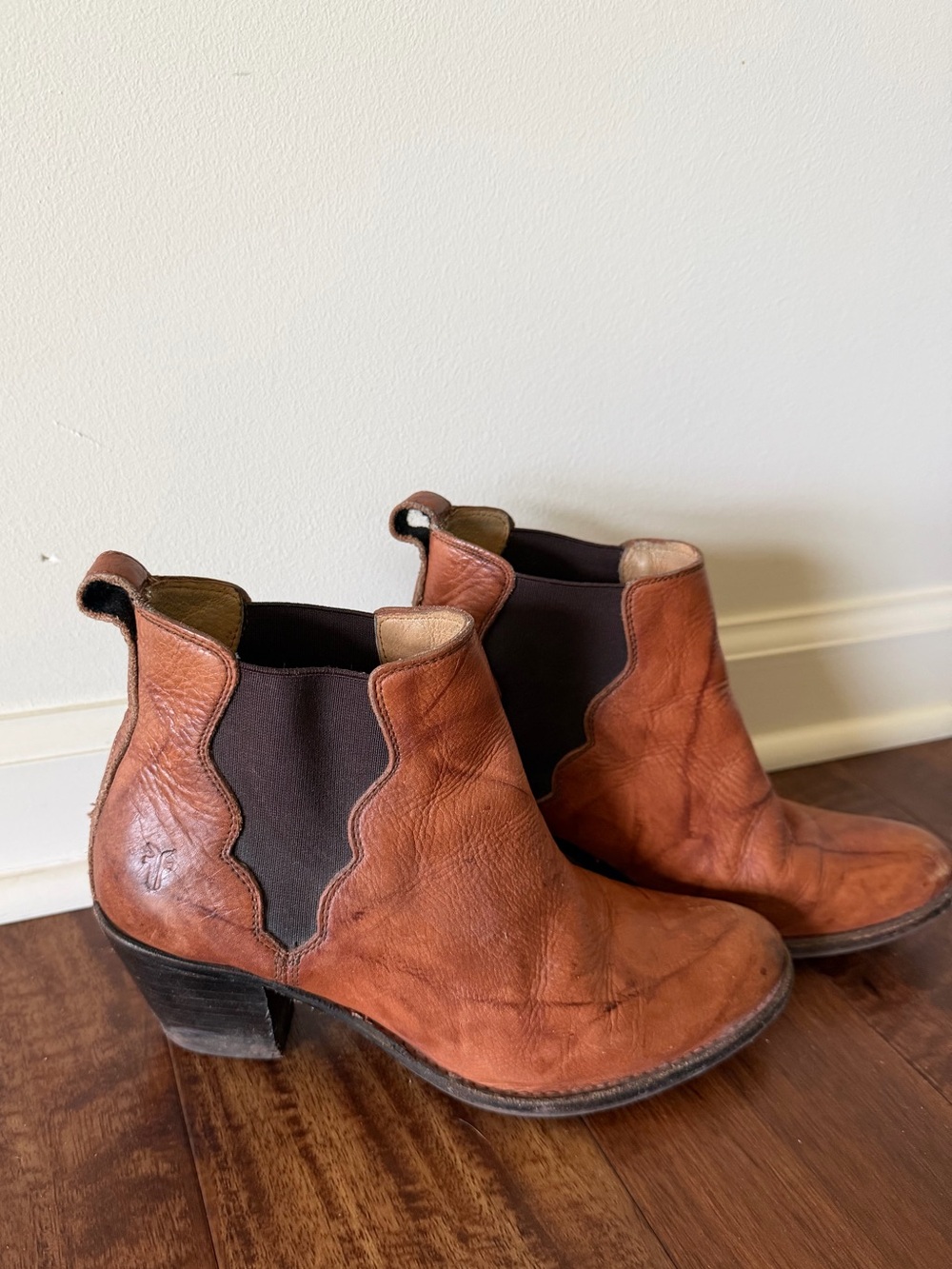 Frye Leather Chelsea Ankle Boots